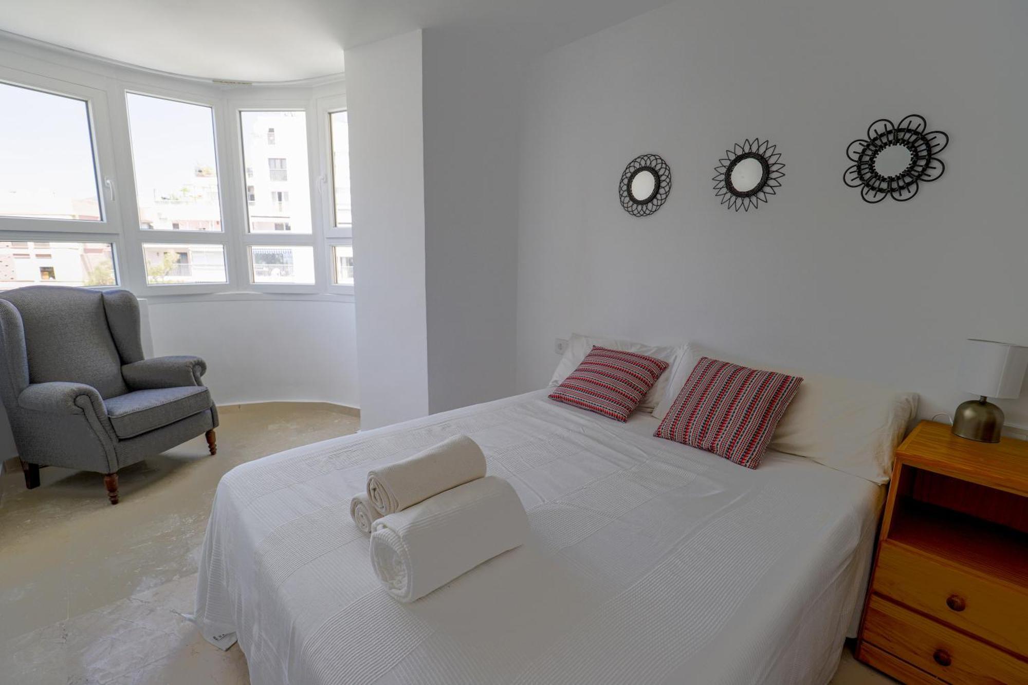 Marbella Centre Beachfront & Pool Ngoại thất bức ảnh