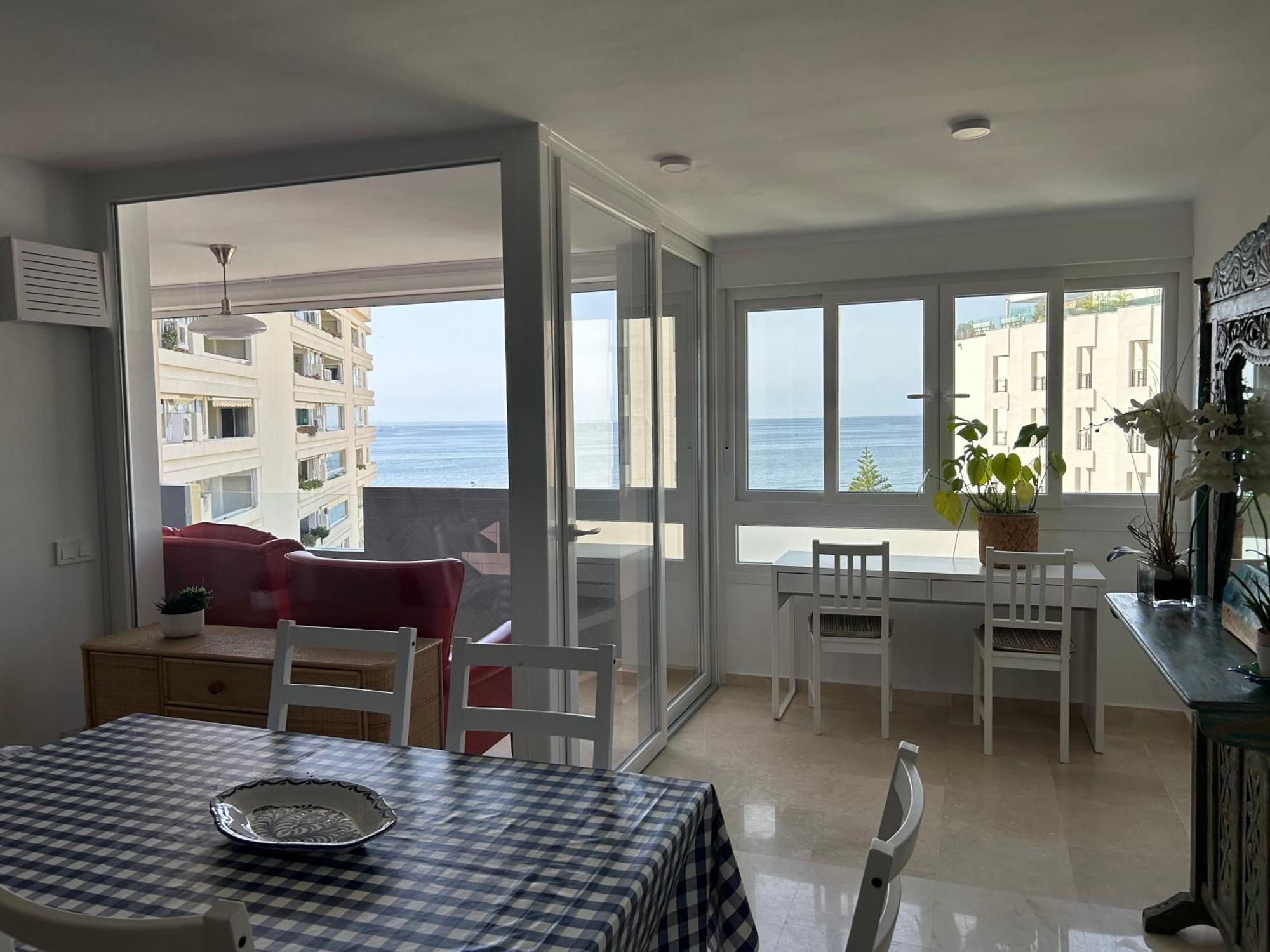 Marbella Centre Beachfront & Pool Ngoại thất bức ảnh