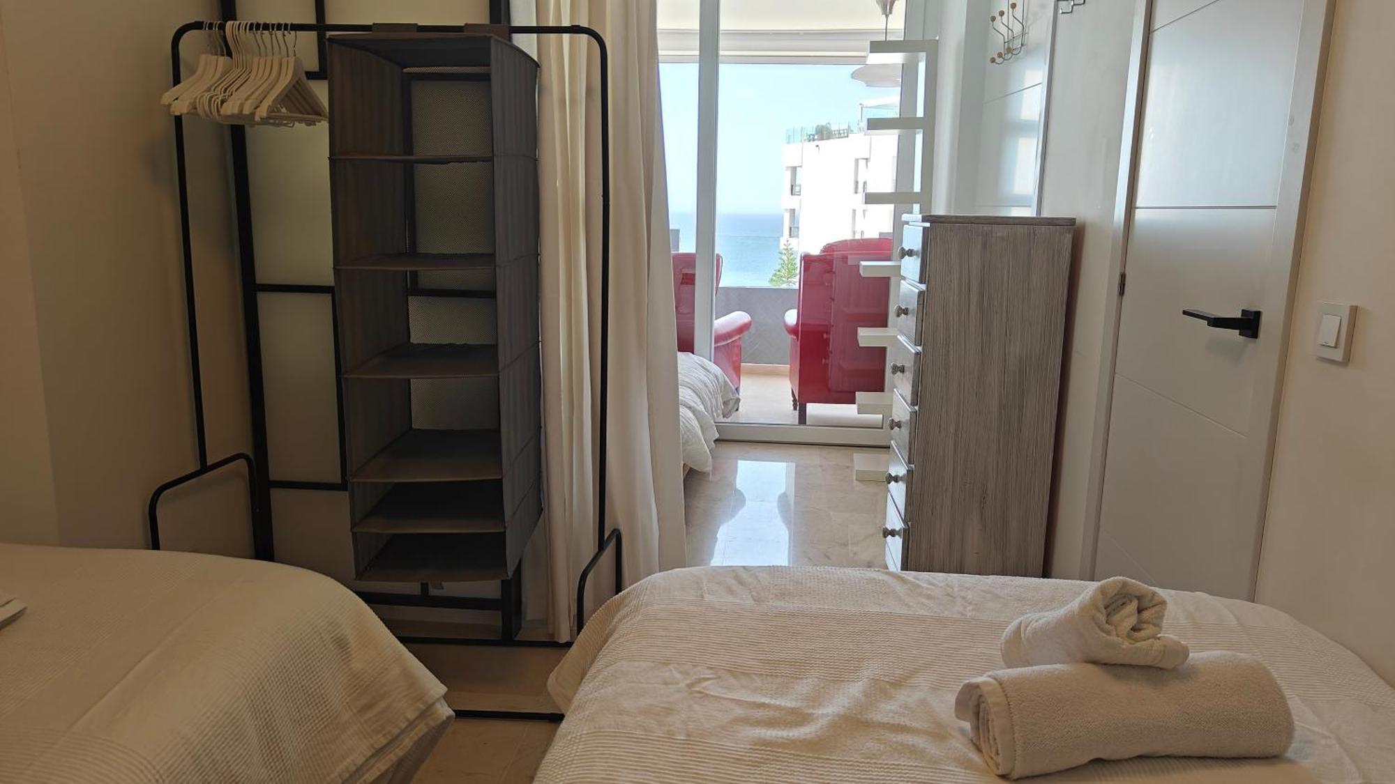 Marbella Centre Beachfront & Pool Ngoại thất bức ảnh