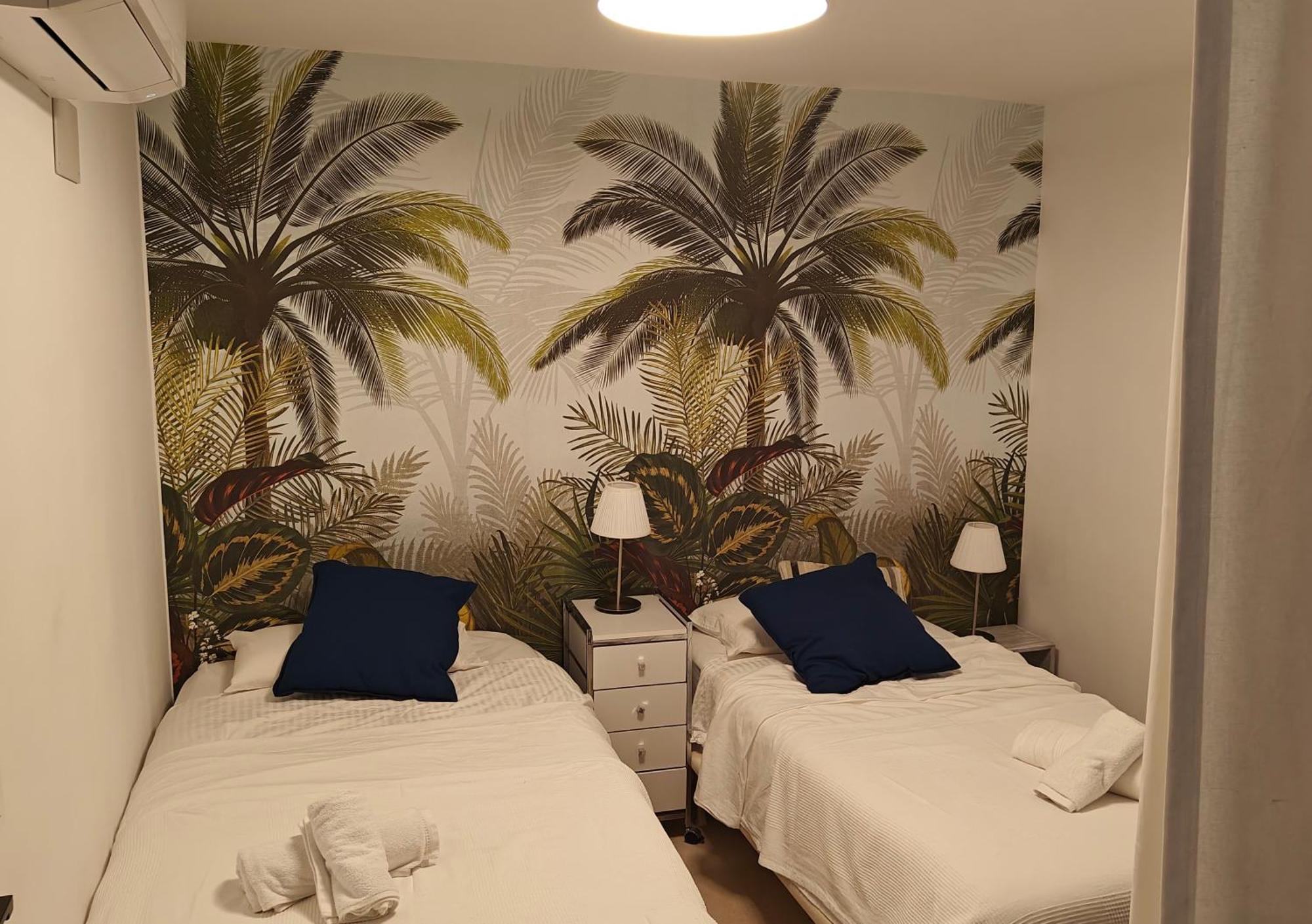 Marbella Centre Beachfront & Pool Ngoại thất bức ảnh